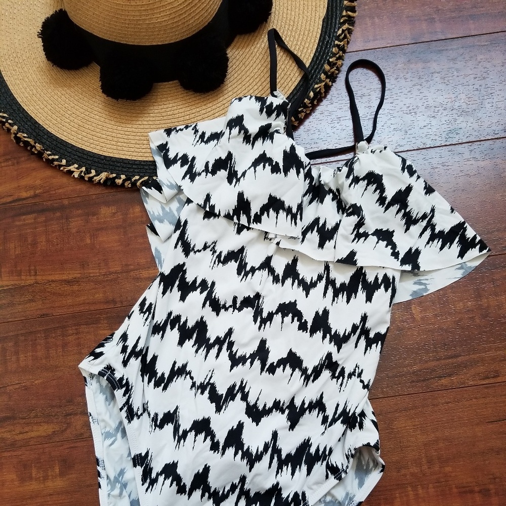 Tart swimwear